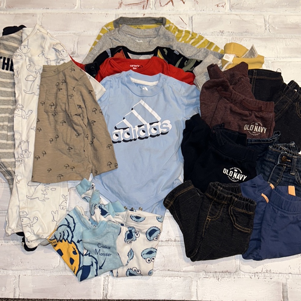 Babyboy 9m fall & winter top pants footie pjs bundle!!